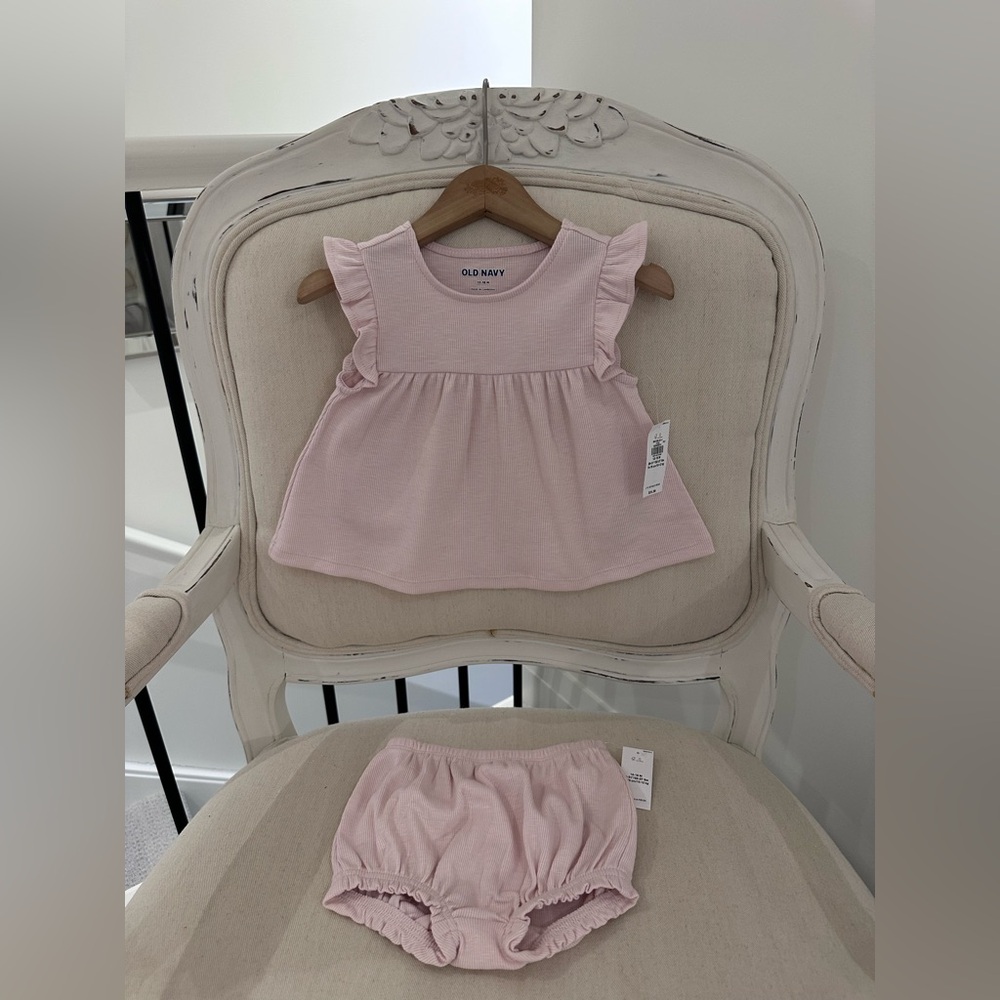 💗 6~12 Mth Blush Pink Old Navy Baby Ruffle Sleeve Two-Piece Set NWT